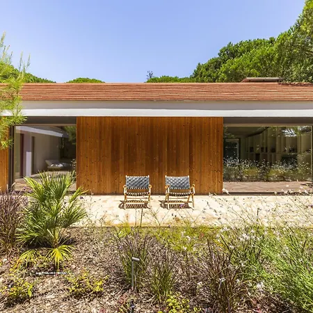 Havenwood By Cadenzalux Villa